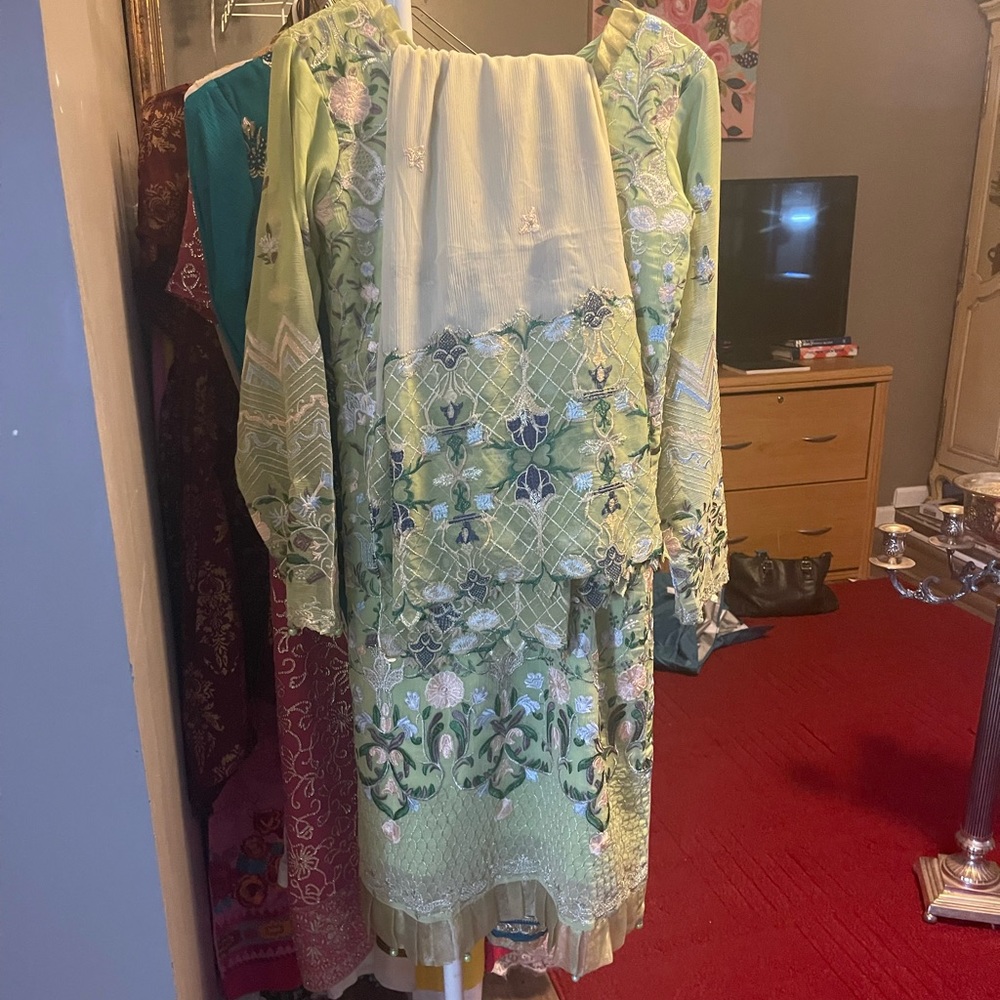 Women dress